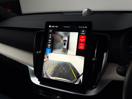 2025 Volvo XC90 - thumbnail 22