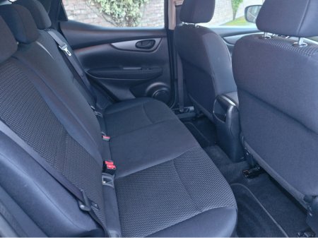 2015 Nissan Qashqai 1.5 DSL LOW MILAGE €8,500 thumbnail