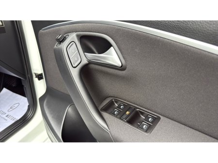 2016 Volkswagen Polo - thumbnail 17