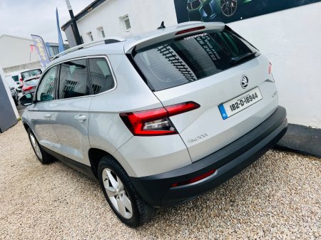 2018 Skoda Karoq - view 3