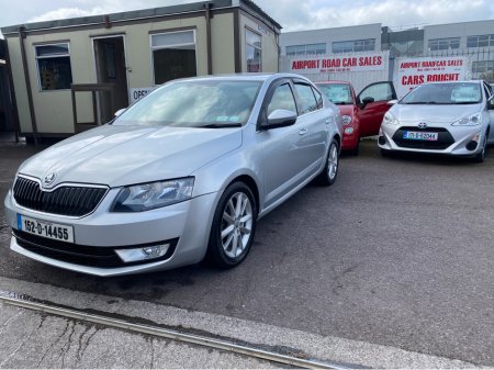 2015 Skoda Octavia - thumbnail 1