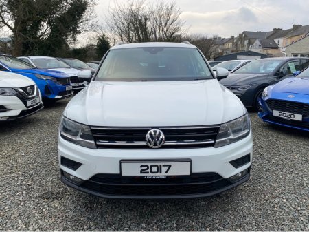 2017 Volkswagen Tiguan 2.0 TDi SE €17,995 thumbnail