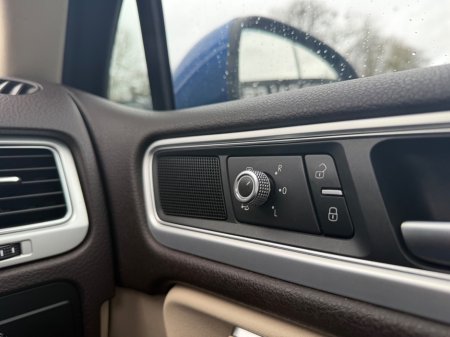 2018 Volkswagen Touareg - thumbnail 28