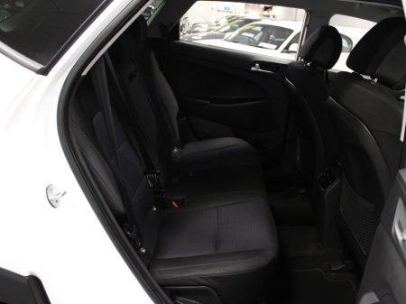 2017 Hyundai Tucson - thumbnail 24