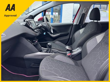 2018 Peugeot 2008 2018 PEUGEOT 2008 1.2 PURETEC VERY LOW KMS €10,450 thumbnail