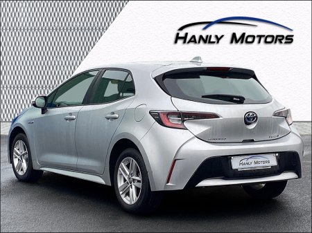 2021 Toyota Corolla HYBRID LUNA H/B AUTO A 4DR €16,995 thumbnail
