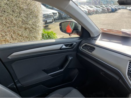 2020 Volkswagen T-Roc - thumbnail 16