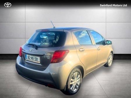 2016 Toyota Yaris YARIS 1.0 5DR LUNA thumbnail