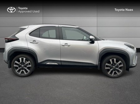 2025 Toyota Yaris Cross - photo 3