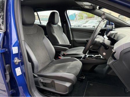 2023 Volkswagen ID.4 - thumbnail 13