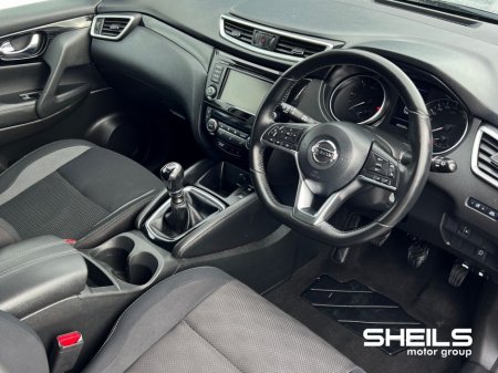 2019 Nissan Qashqai 1.5 Diesel SV *Panoramic Glass Roof* €16,500 thumbnail