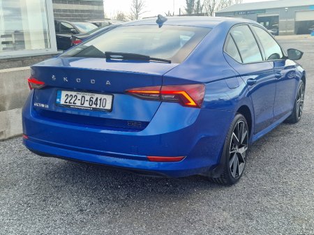 2022 Skoda Octavia - view 3