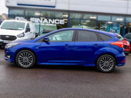 2018 Ford Focus - thumbnail 13