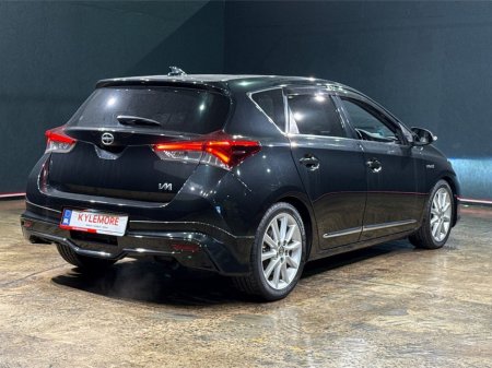 2016 Toyota Auris - thumbnail 3