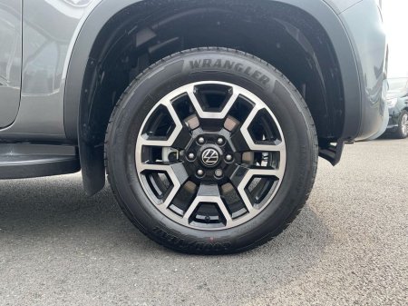 2025 Volkswagen Amarok  €60,810 thumbnail