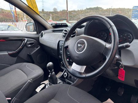 2014 Dacia Duster 1.5 dCi 110 SIGNATURE 4WD €6,450 thumbnail