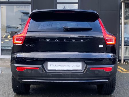 2023 Volvo XC40 Core Recharge Auto EV €31,900 thumbnail