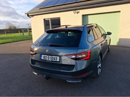 2018 Skoda Superb - thumbnail 3