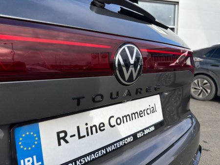 2026 Volkswagen Touareg R-Line (COMMERCIAL) thumbnail