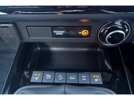 2025 Isuzu D-MAX DL40 DCB €45,513 thumbnail