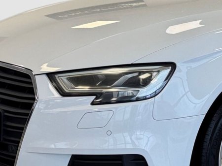 2017 Audi A3 - thumbnail 9