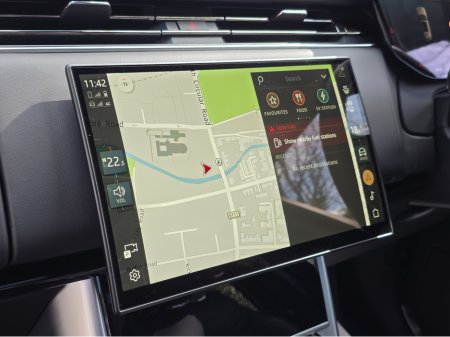 2025 Land Rover Range Rover - thumbnail 22