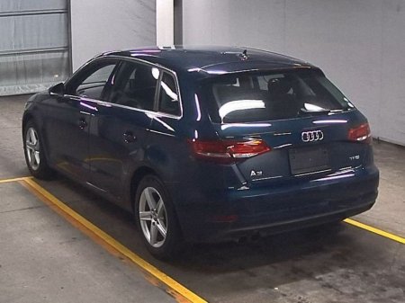 2018 Audi A3 1.4TFSI SPORTSBACK - FACTORY ALLOYS - ADAPTIVE CRUISE CONTROL - DIGITAL DASH €18,950 thumbnail