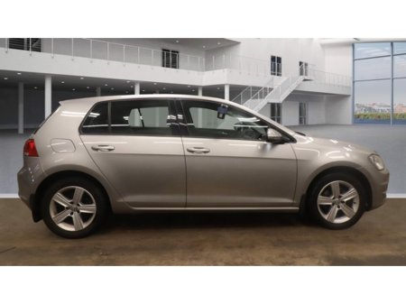 2014 Volkswagen Golf - thumbnail 2