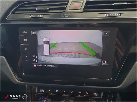 2021 Volkswagen Touran HIGHLINE 1.4 TSI (212) €30,945 thumbnail