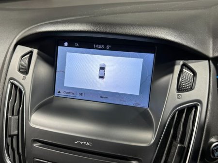 2017 Ford Focus Zetec 1.5 Tdci 171 €13,800 thumbnail