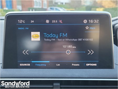 2018 Peugeot 3008 - thumbnail 17