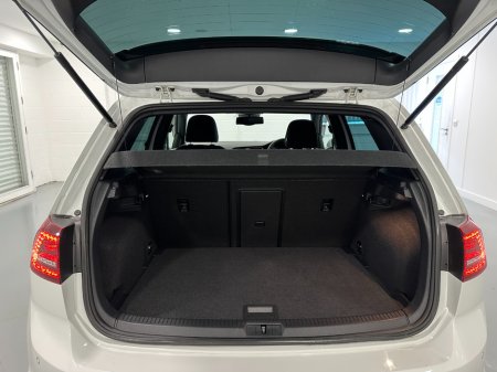 2014 Volkswagen Golf - thumbnail 35