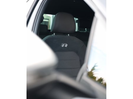 2018 Volkswagen Golf - thumbnail 5