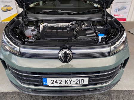 2024 Volkswagen Tiguan - thumbnail 28