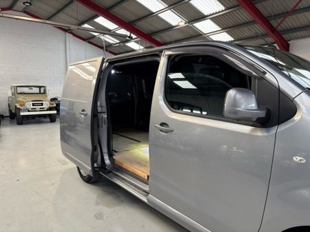 2021 Toyota Proace - thumbnail 18