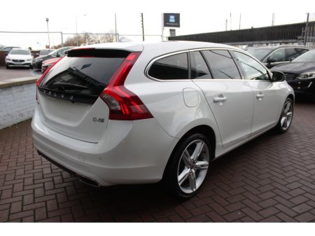 2017 Volvo V60 - view 4