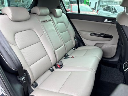 2021 Kia Sportage - thumbnail 10