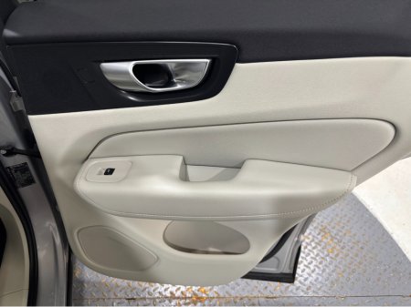 2024 Volvo XC60 - thumbnail 19