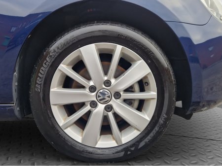 2012 Volkswagen Golf 2012 1.4 PETROL TSI AUTOMATIC €9,495 thumbnail