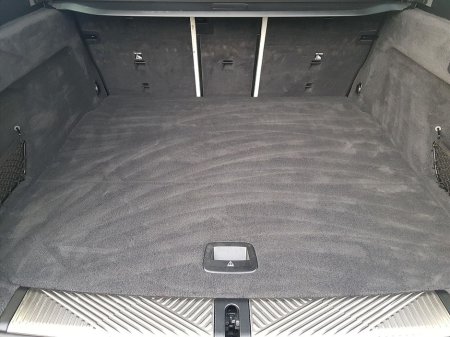 2025 BMW 5 Series - thumbnail 11