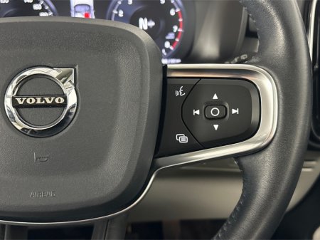 2020 Volvo XC40 - thumbnail 21