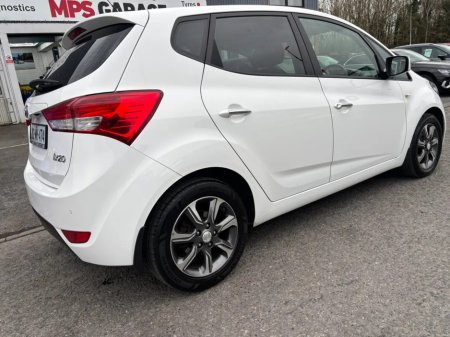 2020 Hyundai ix20 - thumbnail 4