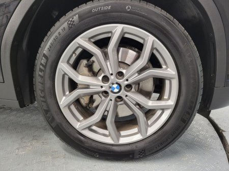 2021 BMW X3 xDrive30e xLine €43,975 thumbnail