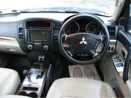 2012 Mitsubishi Pajero 3.2 DID UTILITY AUTO €17,995 thumbnail