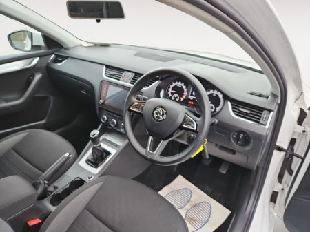 2018 Skoda Octavia - thumbnail 10