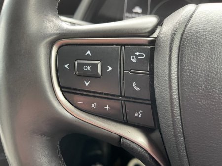 2022 Lexus UX 250 H 2.0 250h F Sport Design SUV 5dr Petrol Hybrid E-CVT Euro 6 (s/s) (184 ps) thumbnail