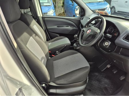 2021 Fiat Doblo - thumbnail 4