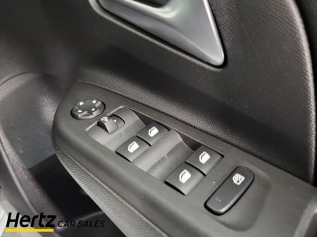 2023 Opel Corsa - thumbnail 18