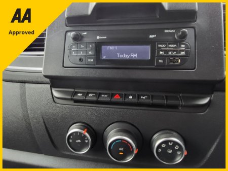 2021 Nissan NV400 - thumbnail 3