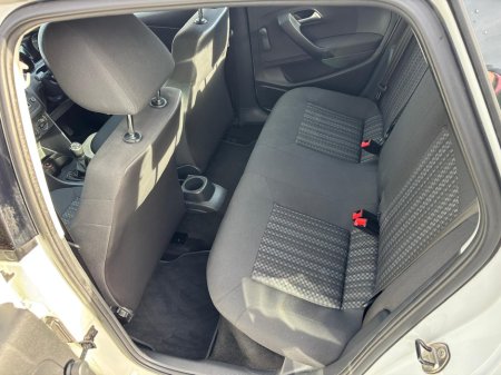 2016 Volkswagen Polo TRENDLINE 1.0 60HP MANUAL 5SPEED 5DR €9,950 thumbnail